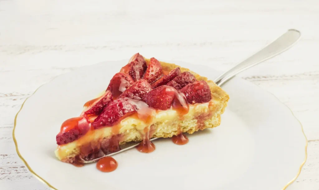 Bolo de frutas vermelhas